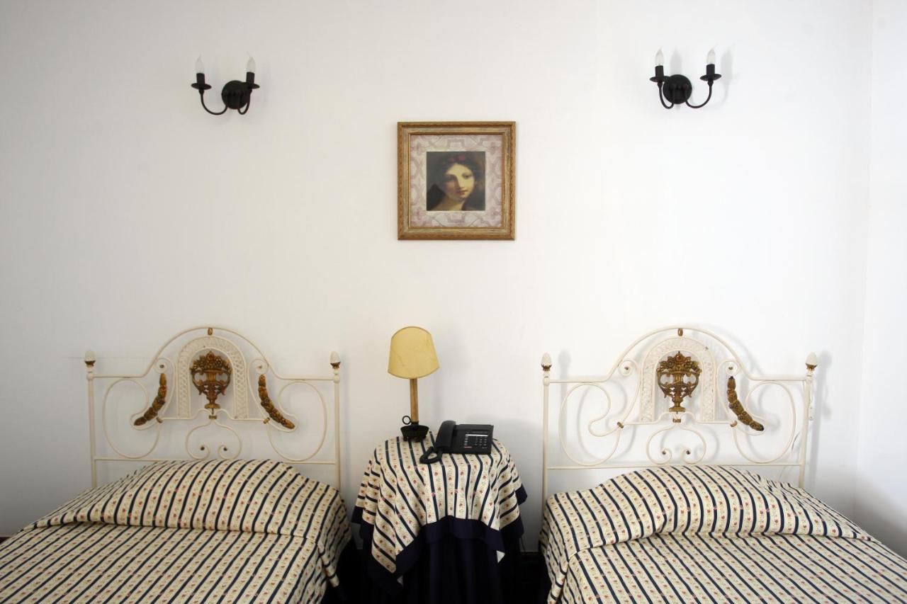 Zweibettzimmer