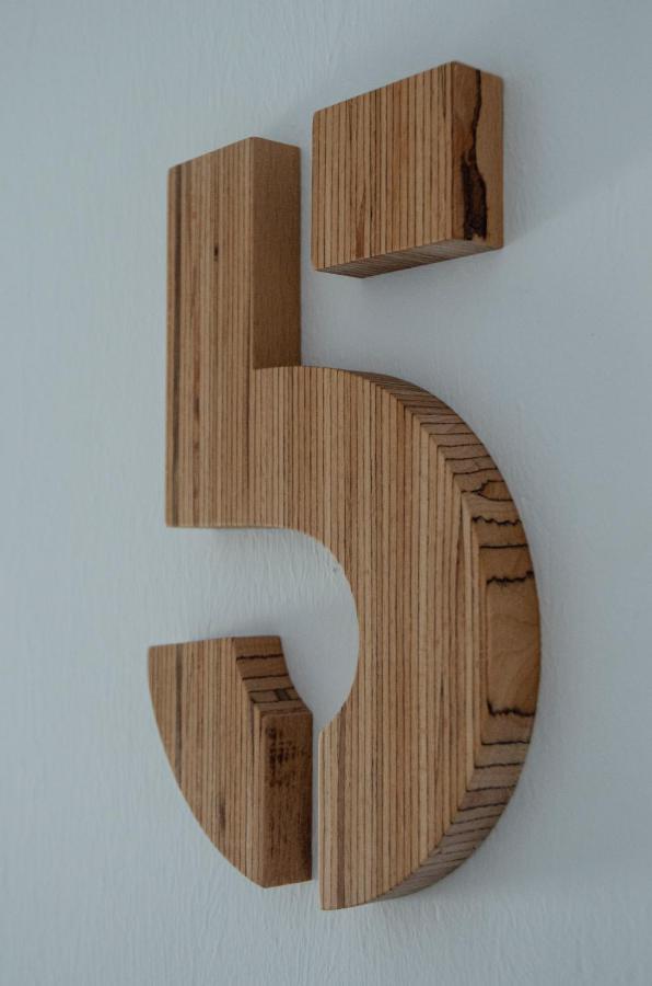 Camera Matrimoniale con Bagno in Comune 