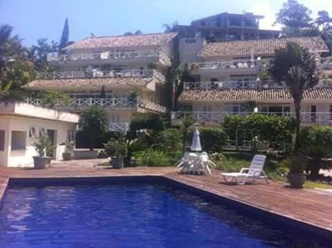 Duplex cobertura na praia em condomínio familiar - B&B