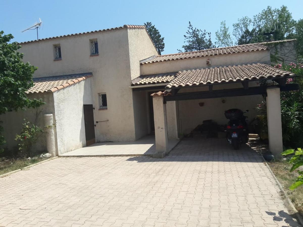jolie villa avec piscine - Ferienwohnung