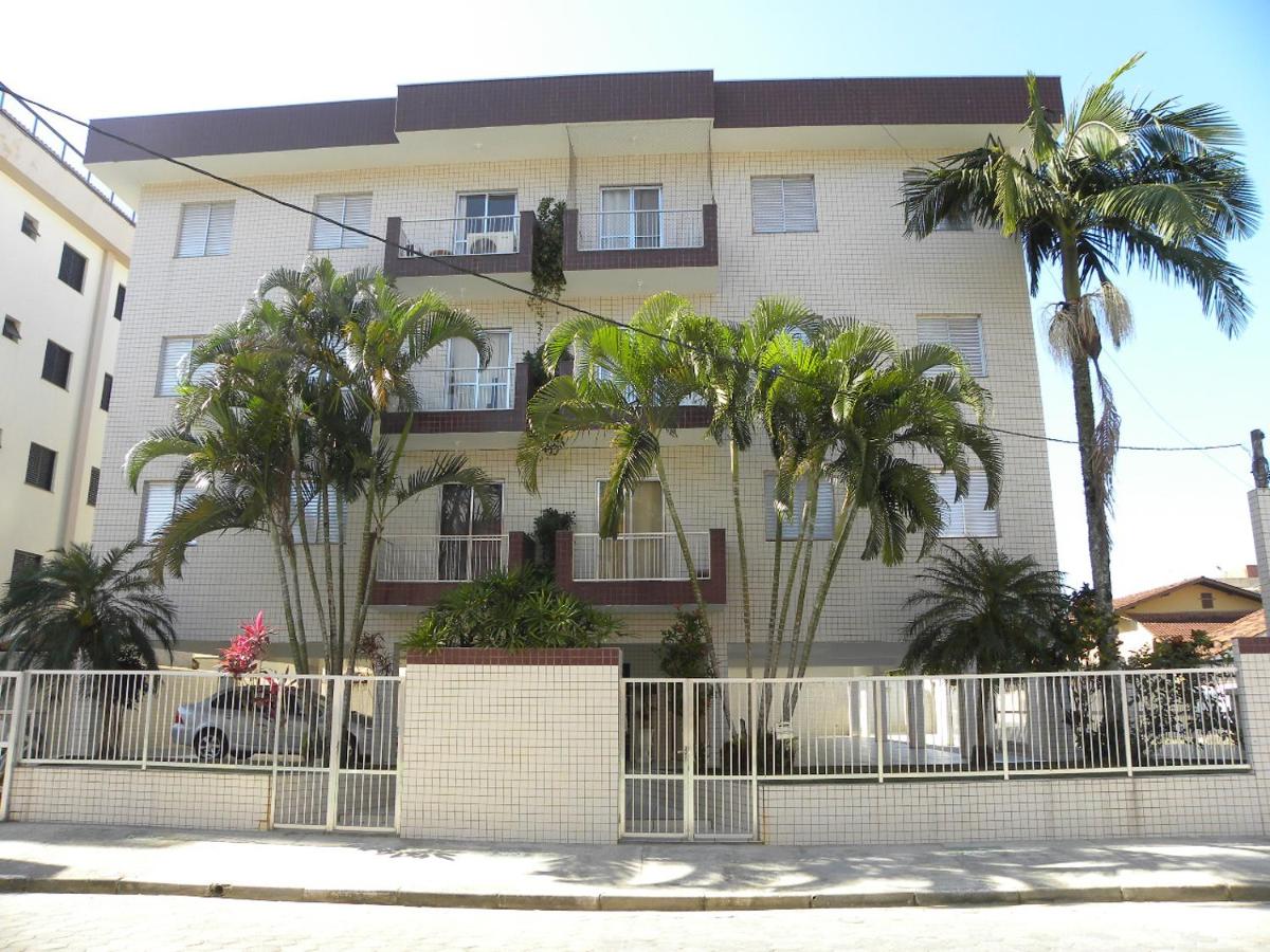Linda cobertura de 3 quartos na praia grande em Ubatuba - B&B
