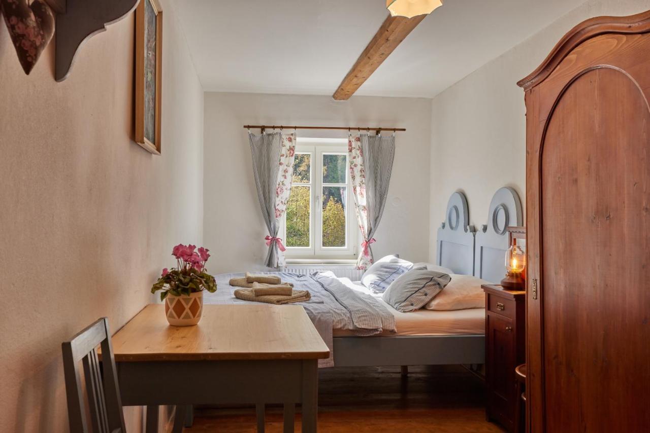 Economy Twin Room