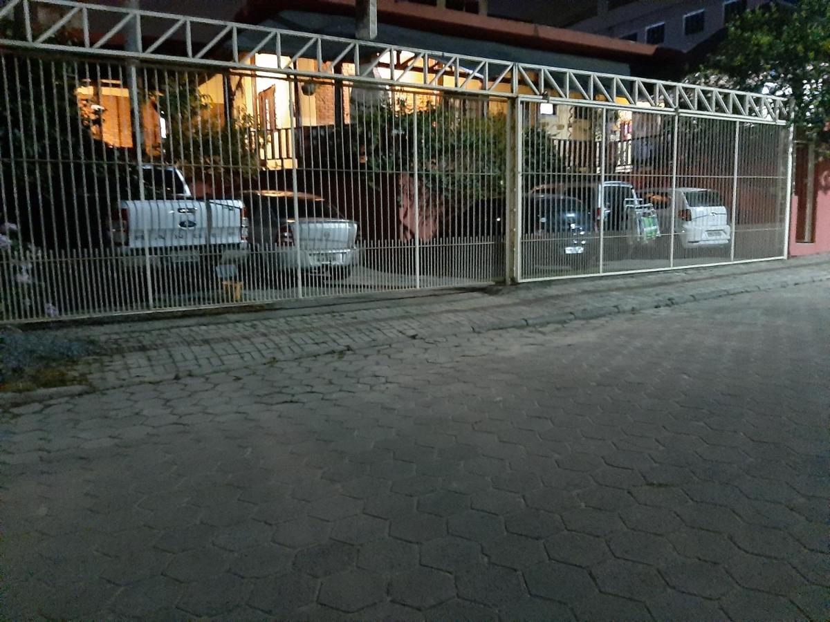 CABANAS PARA ALUGUEL de TEMPORADA EM BOMBINHAS perto da praia - B&B Bombinhas