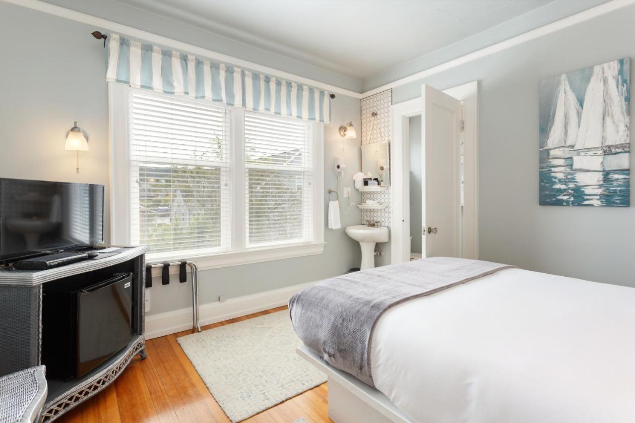 Standard Queen Room - Reef