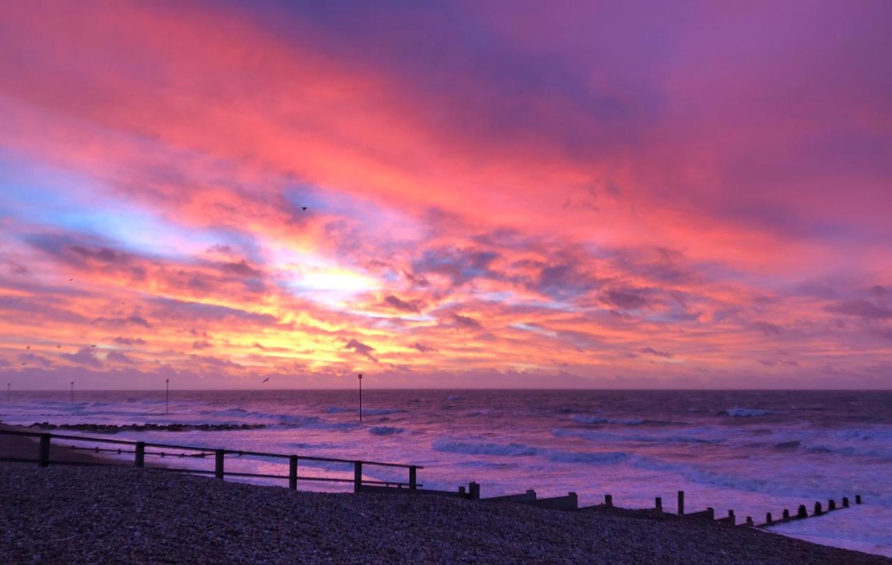 Purple Cloud Cosy 4 bed Cottage with Garden Parking Pet-Friendly - Bed and Breakfast Portsmouth