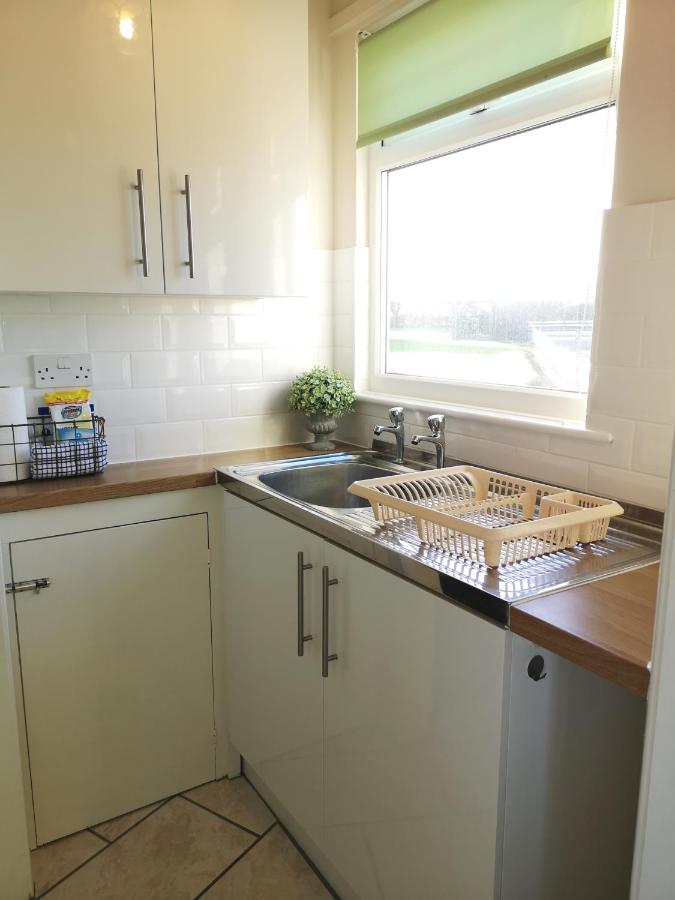 Sea View Holiday Chalet, access to sandy beach - Pets go free - Ferienwohnung