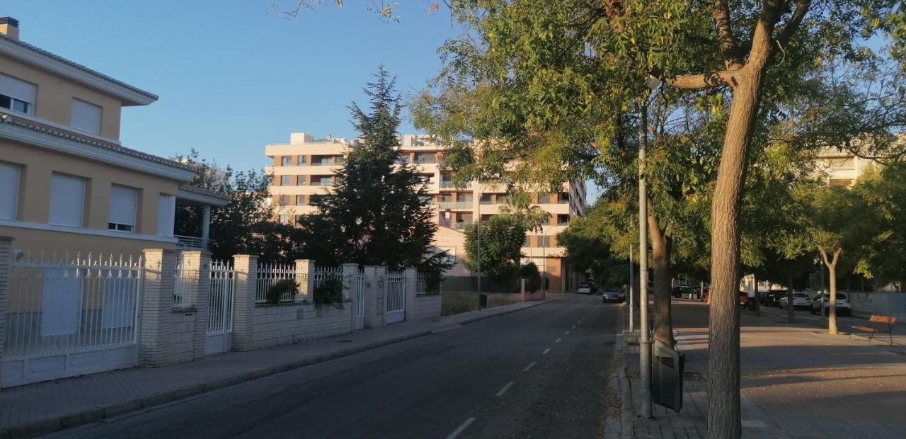 Comfortable Apartment with AirCo - Isaola Oliva - B&B