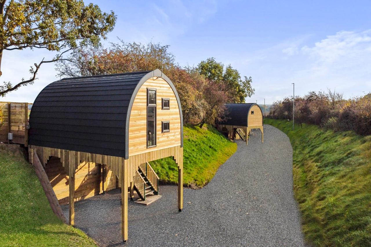 Park Hall Glamping Pods - B&B