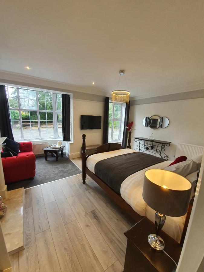 Deluxe King Suite