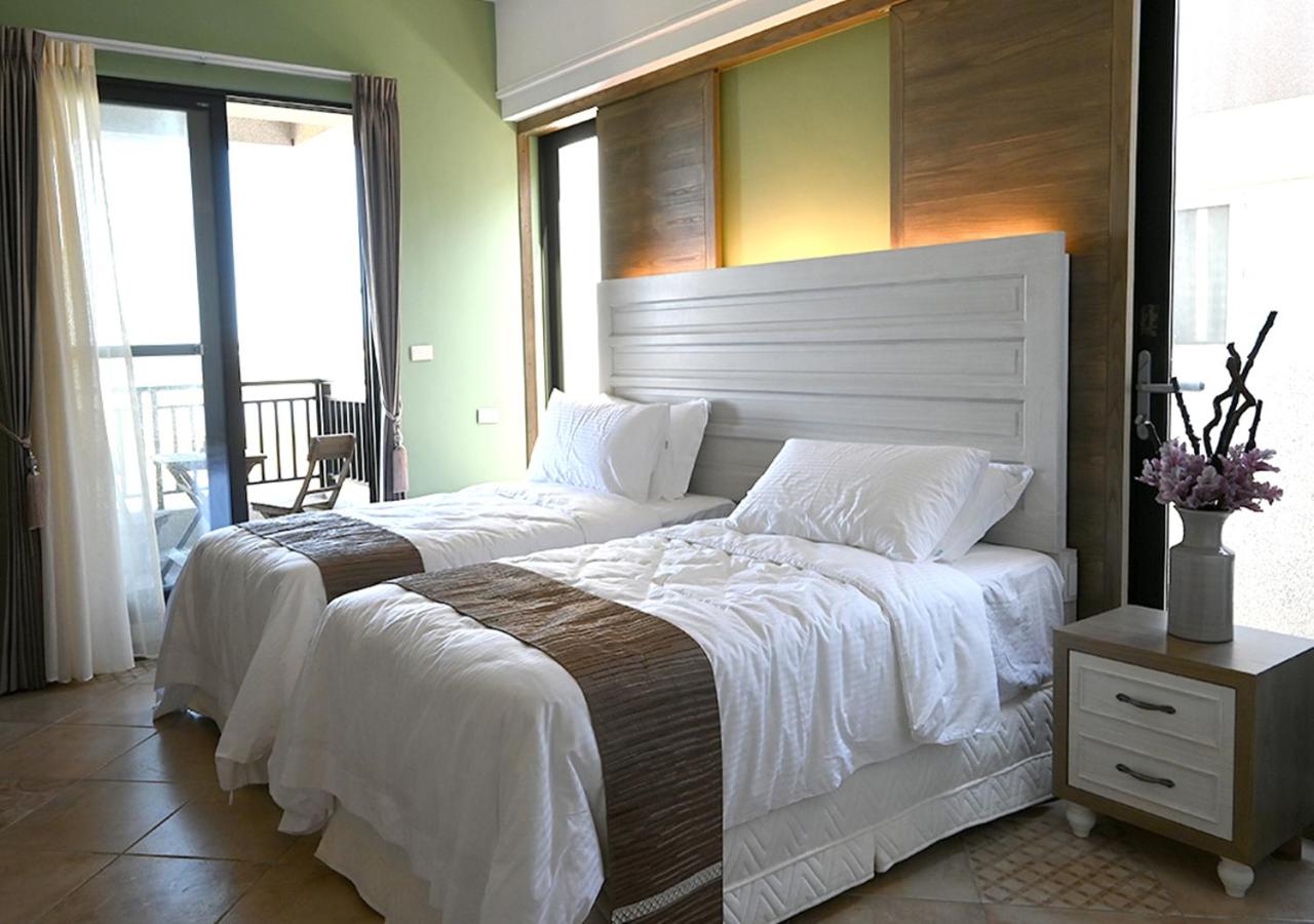 Deluxe Double Room with Balcony and Sea View
