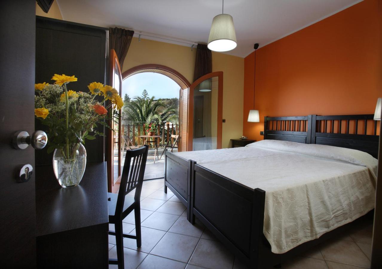 B&B Milazzo - B&B Villa Rodriguez - Bed and Breakfast Milazzo