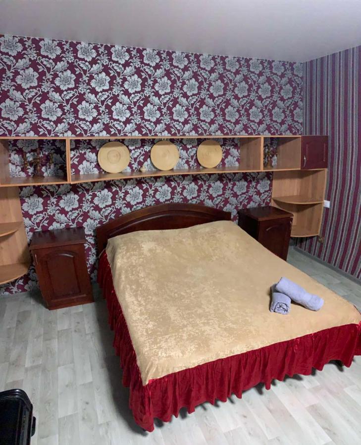 B&B Kharkiv - Moskovs'kyi Avenue 80/82 - Bed and Breakfast Kharkiv