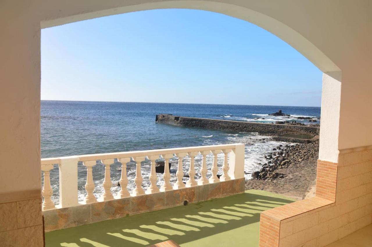 Sunset in the Atlantic Apartamentos Playa de Alojera - B&B Vallehermoso