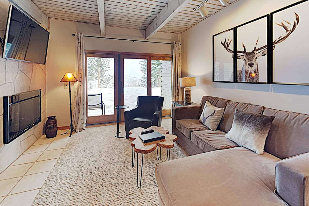 B&B Snowmass Village - Timberline Condominiums 1 Bedroom Deluxe Unit B1B - Bed and Breakfast Snowmass Village