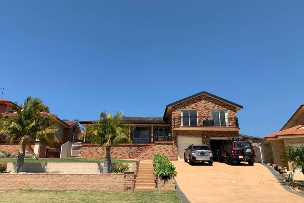 Shellharbour. Ocean, lake and mountain view - B&B