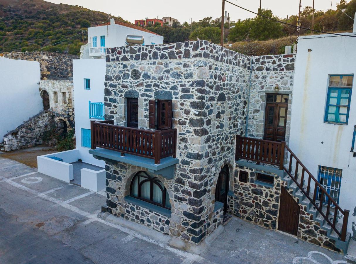 Plousiadi΄s Stone House - B&B