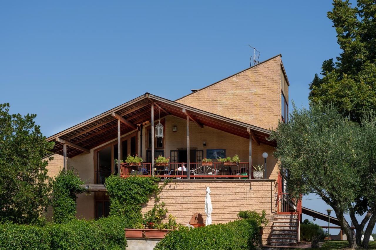 Villa dei Gelsomini, Residenza nel verde - B&B Viterbo