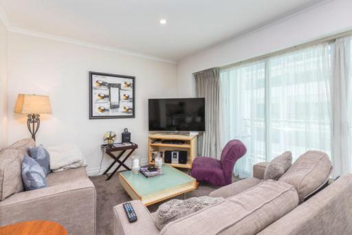 B&B Auckland - QV Spacious Apt on the Wharf with Wifi (797) - Bed and Breakfast Auckland