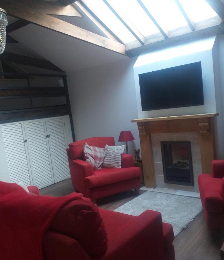 The LITTLE HOUSE in HULL - B&B