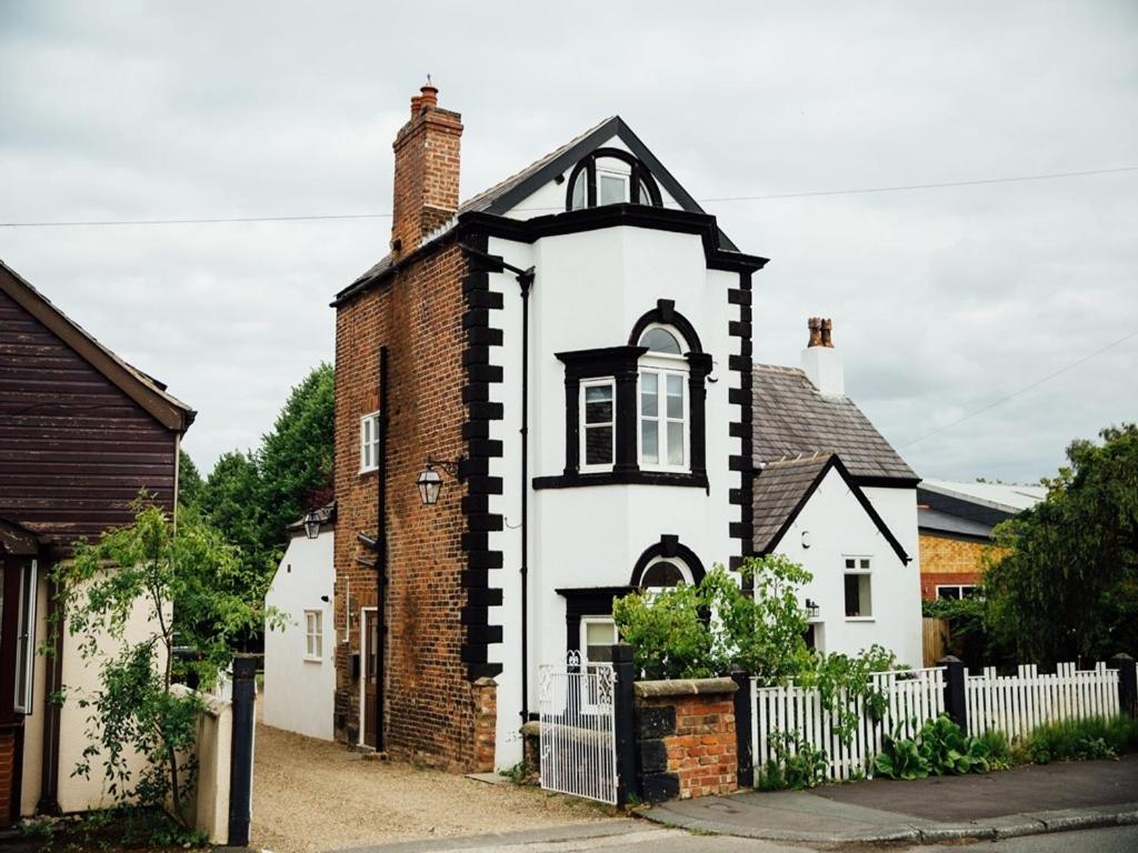 B&B Leyland - Langs Hall - Bed and Breakfast Leyland