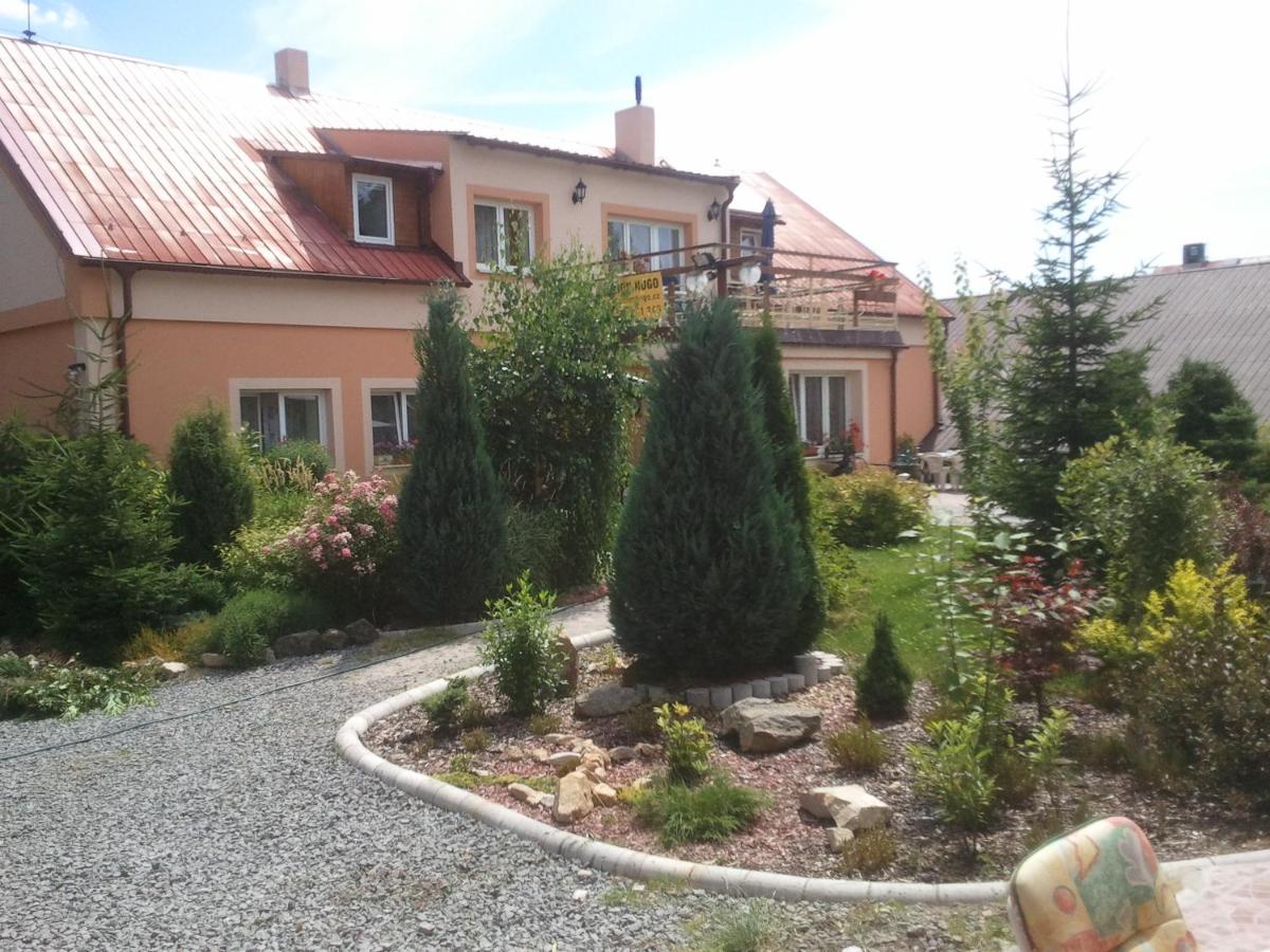 Penzion Hugo - Ferienwohnung Prčíce