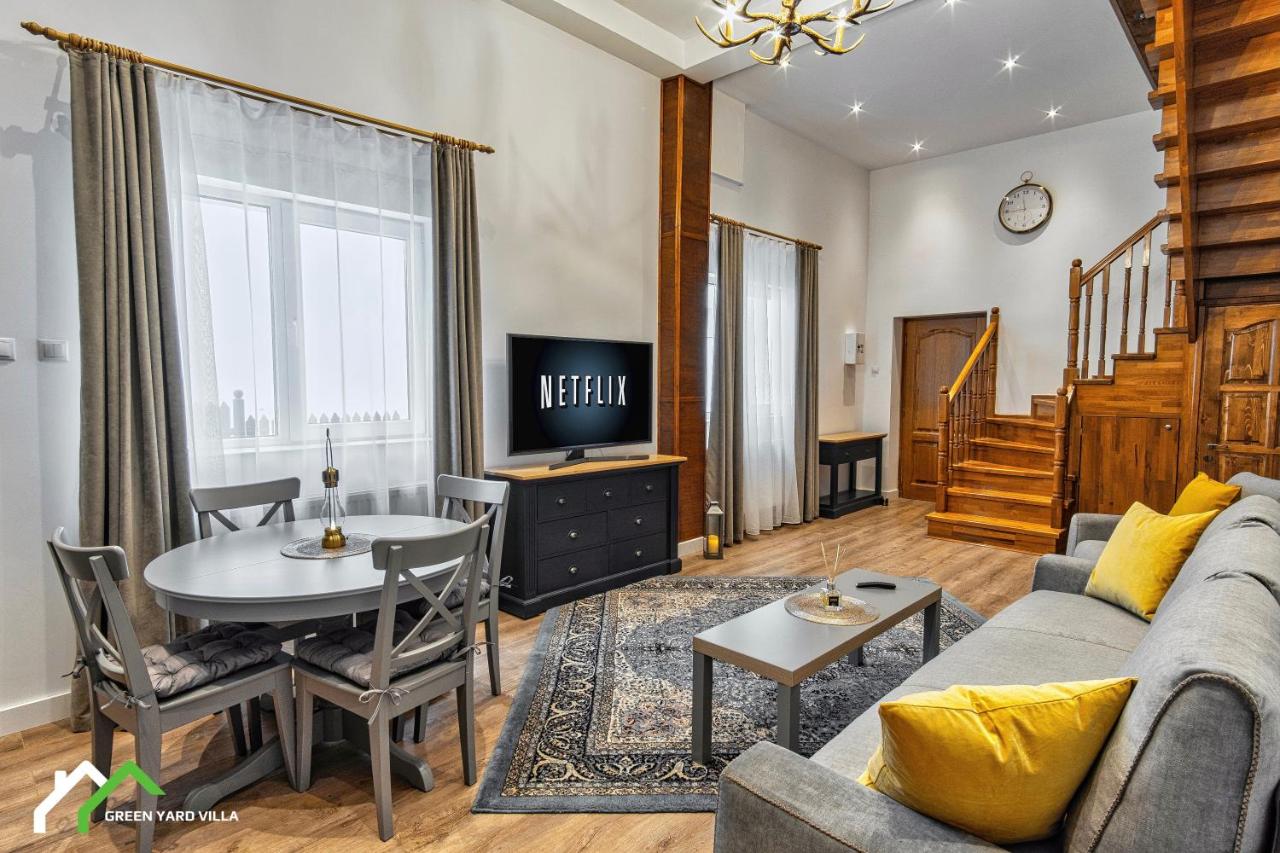 Green Yard Villa - B&B Predeal