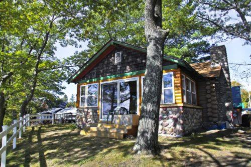 B&B Carp Lake - Main Cabin - STARRY NIGHTS cabin - Bed and Breakfast Carp Lake