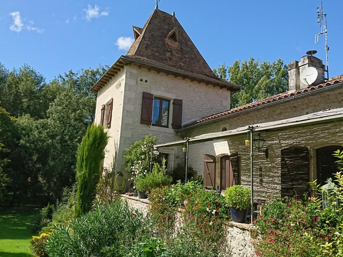 B&B Montboyer - Moulin Rouhaud - Bed and Breakfast Montboyer