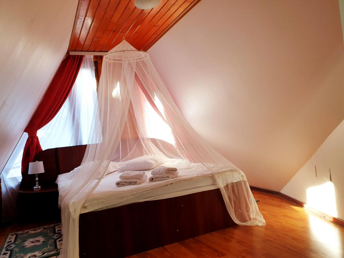 Villa con 5 Camere da Letto