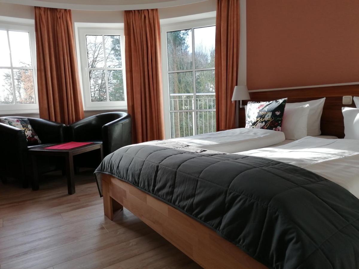 Double Room with Garden View and Balcony