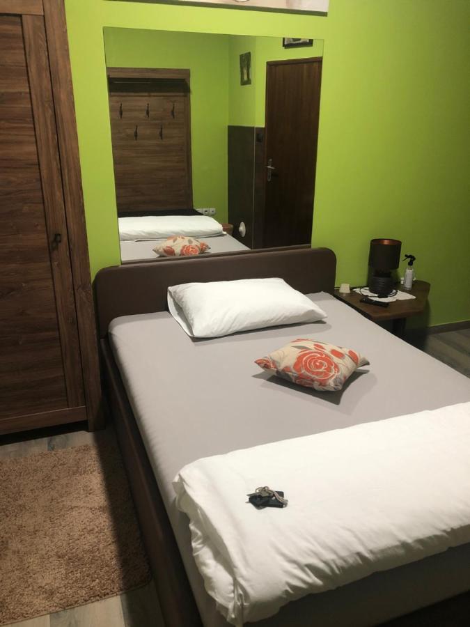 Villa Zoki - soba dnevni najam - Ferienwohnung Zagreb