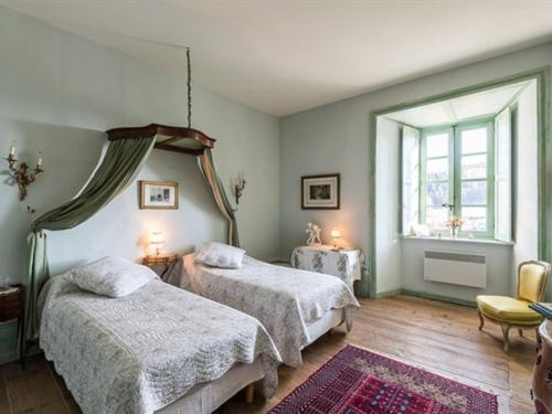 Small Twin Room