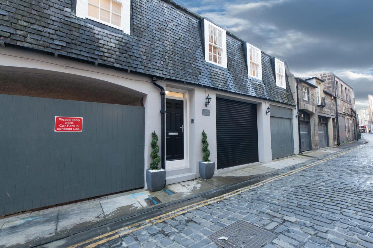 Queensferry Street Lane - Fantastic 2 BR City Centre Mews House with free secure parking! - B&B