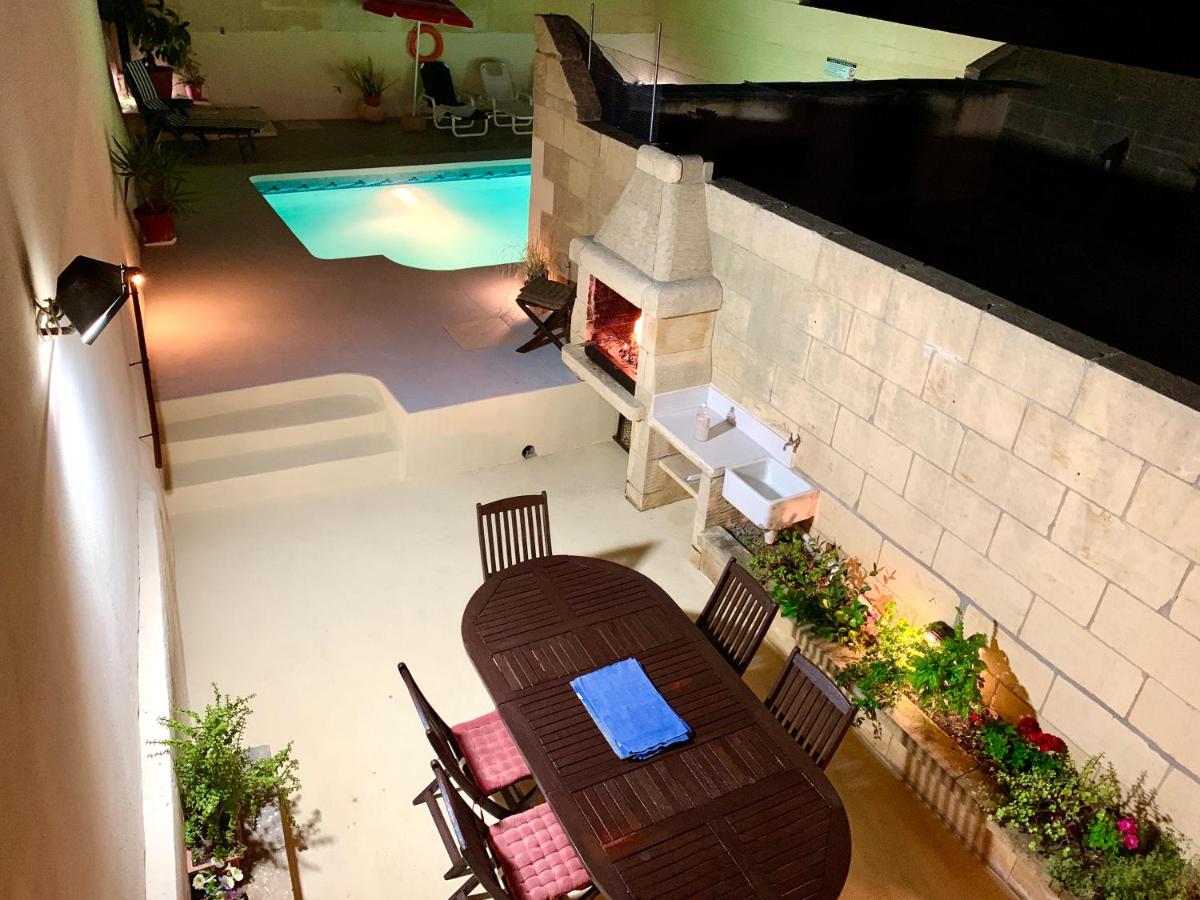 B&B Mġarr - Classic Farmhouse & Private Pool - Bed and Breakfast Mġarr