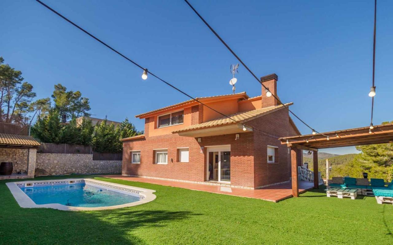 Mas Mestre con una capacidad de 6 a 8 huéspedes cerca de Sitges - Chambres d’hôtes