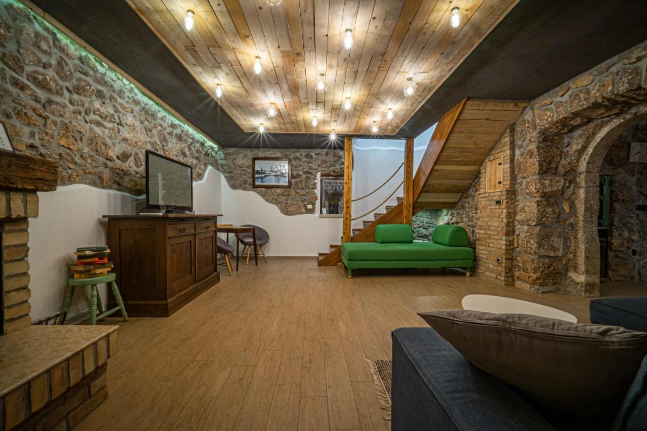 Villa Campiello heated pool - B&B