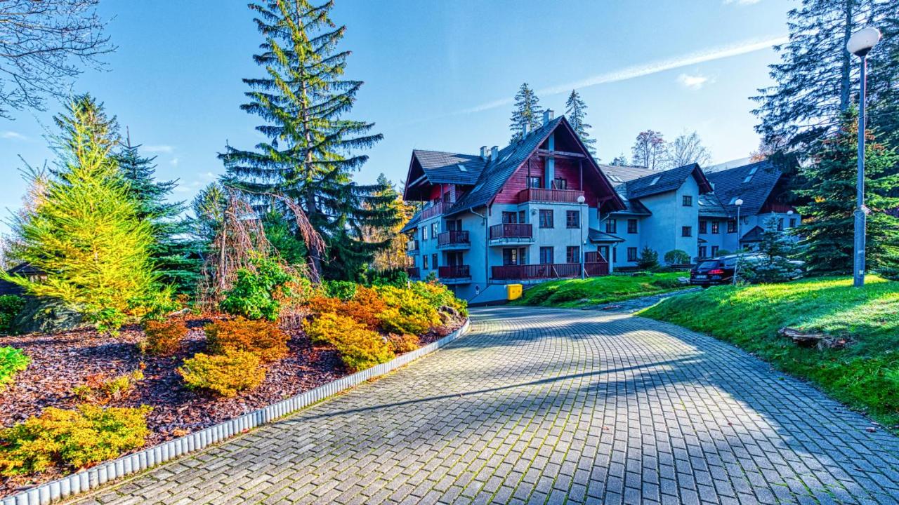 Apartament Klimat Górski na Okrzei - 5D Apartamenty - Chambres d'hôtes Karpacz