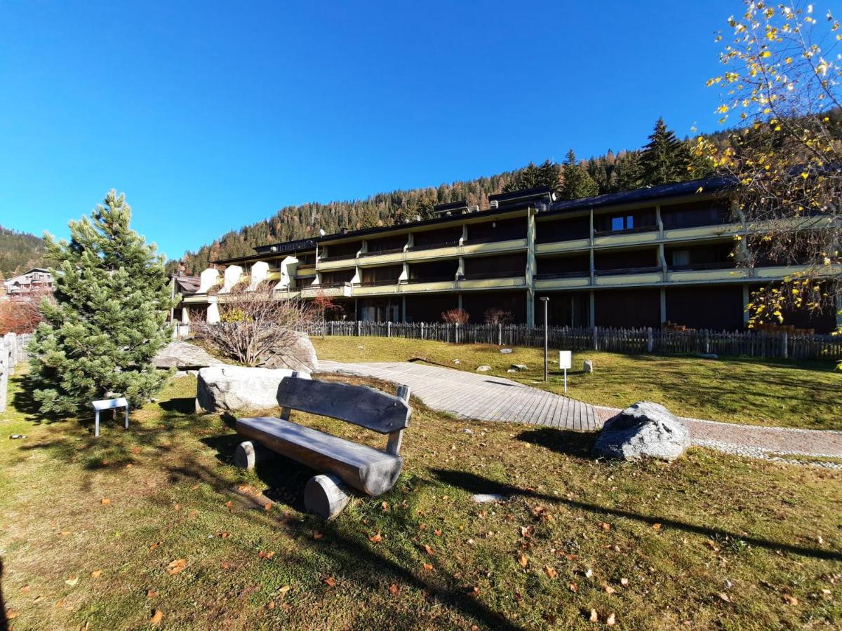 BMP APARTMENT SPINALE Campiglio centro, GARAGE - B&B Madonna di Campiglio