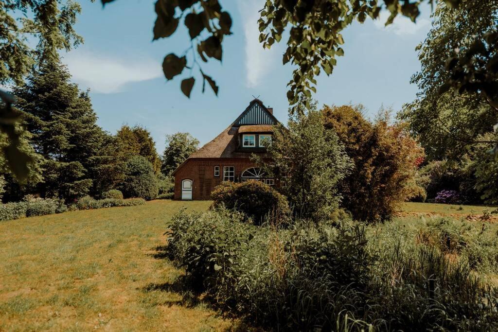 B&B Seester - Landhaus Kurzenmoor - Tenne (410 qm) - Bed and Breakfast Seester