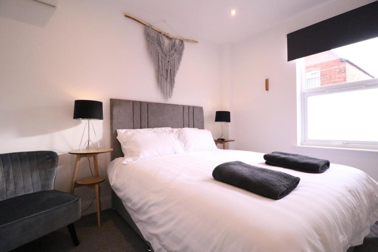 B&B Grantham - Amaya Six - Beautifully renovated with the latest tech & FAST Wi-Fi - Bed and Breakfast Grantham