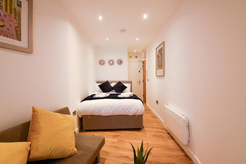 B&B Nottingham - Long Row Apartments in Nottingham City Centre - Bed and Breakfast Nottingham