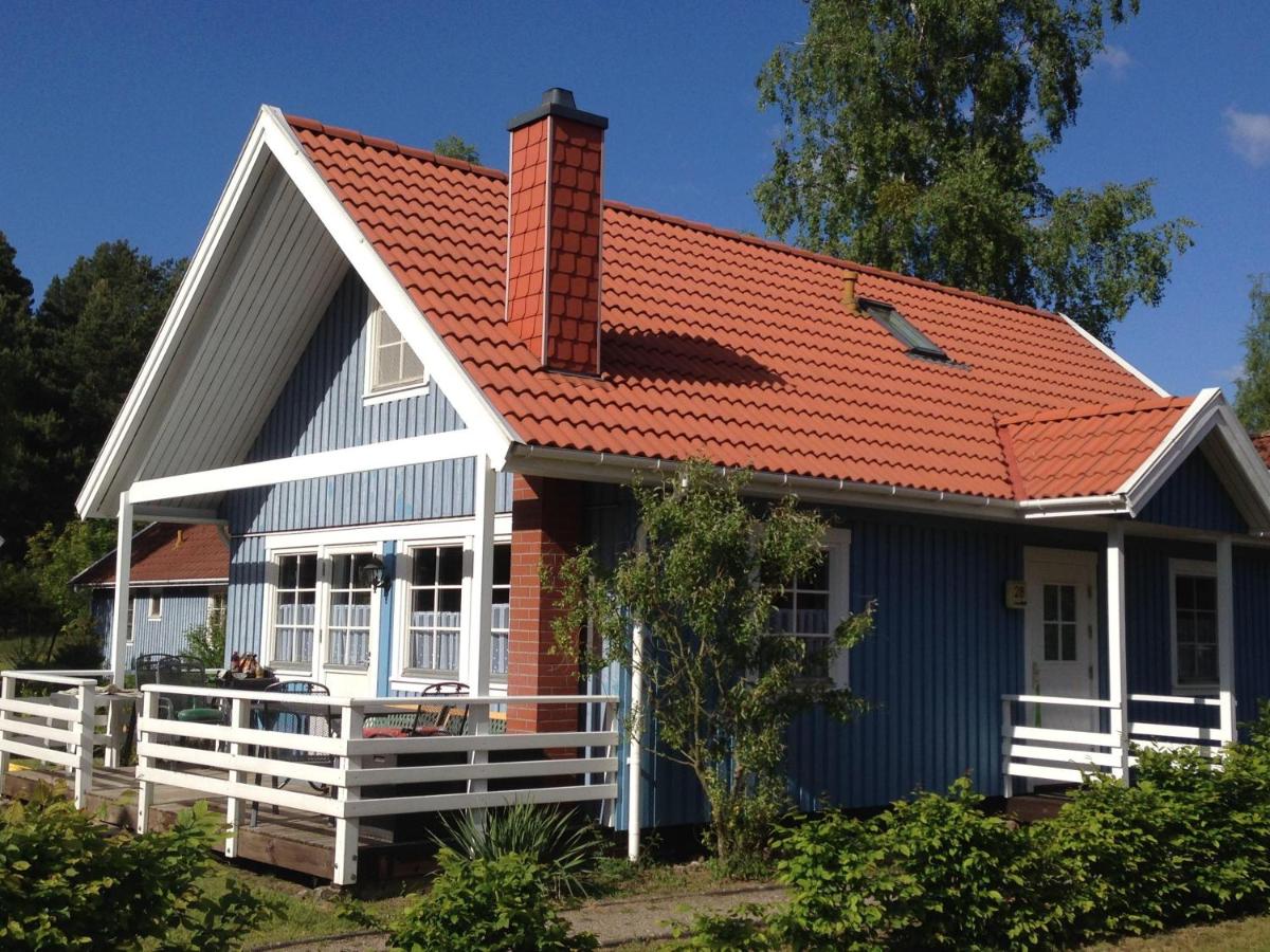 Villa Bunterkunt am Useriner See - Ferienwohnung Userin