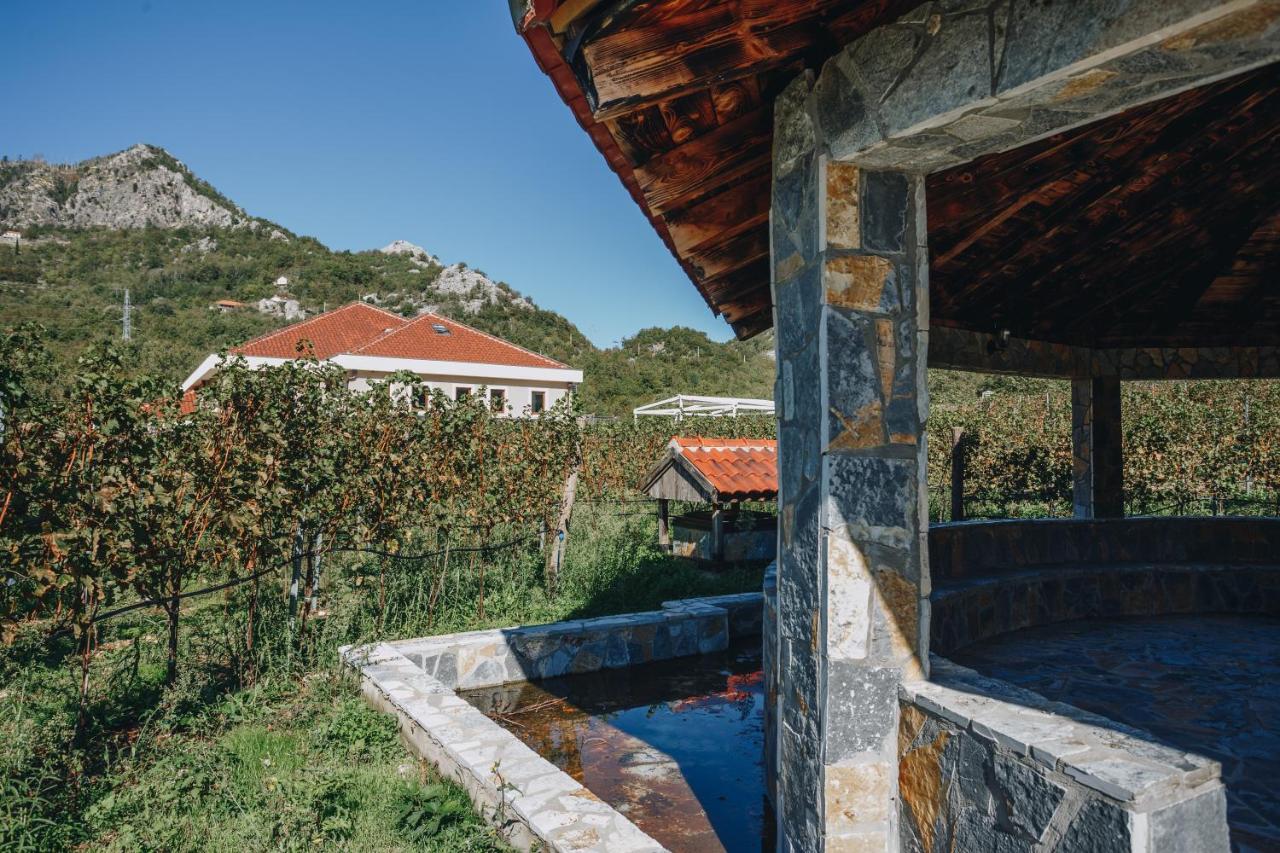 Eco Winery Lipovac Apartments - B&B