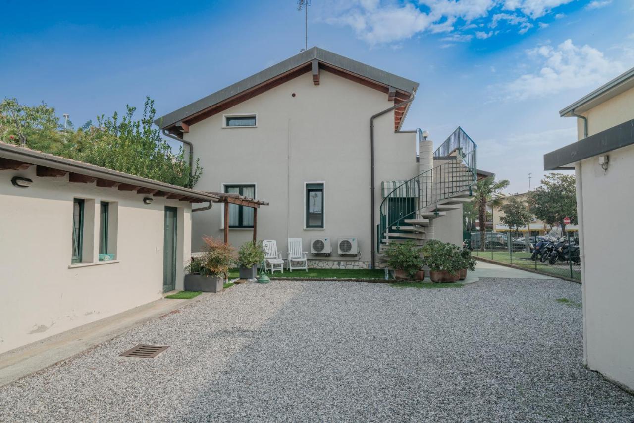Villa Natalina - a 100 metri dalle Terme Virgilio - Ferienwohnung