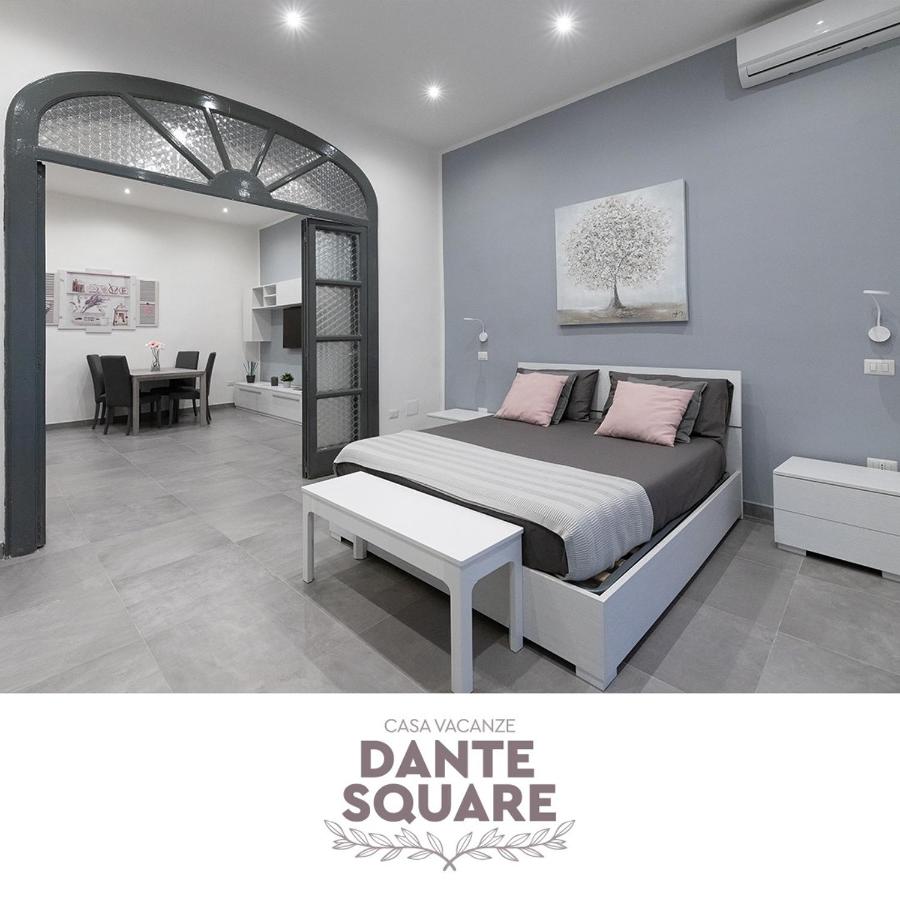 Dante Square - B&B Naples