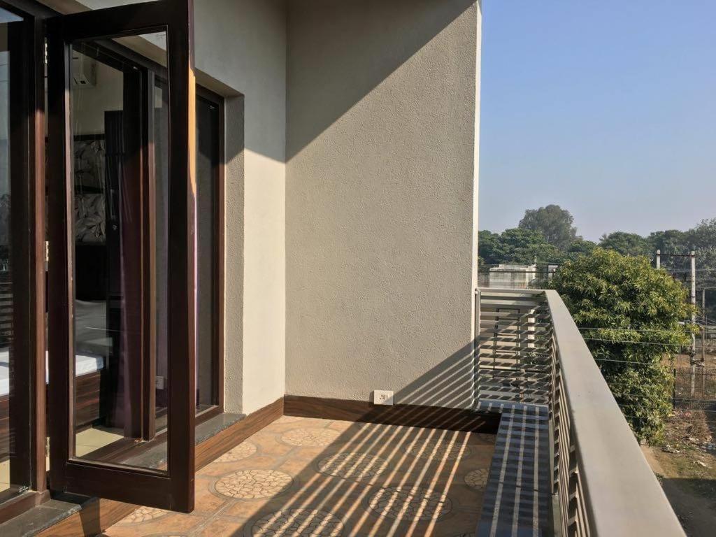 Homestays Ludhiana - B&B