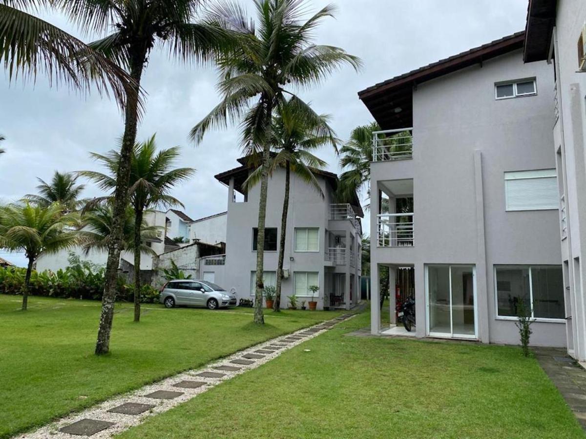 Casa Pé na Areia Condomínio fechado com piscina resort na Sununga - Ubatuba - B&B