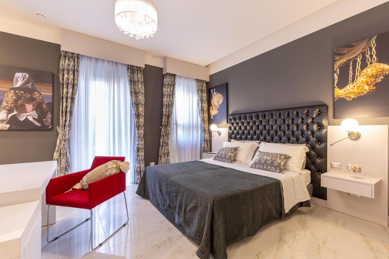 Deluxe Doppel-/Zweibettzimmer mit Balkon