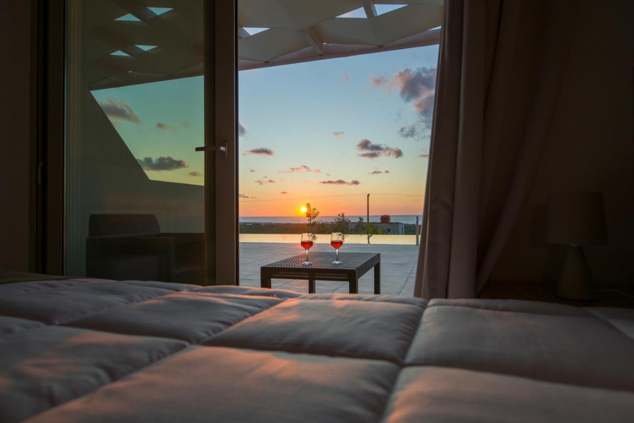 Deluxe Double or Twin Room Front of the Pool