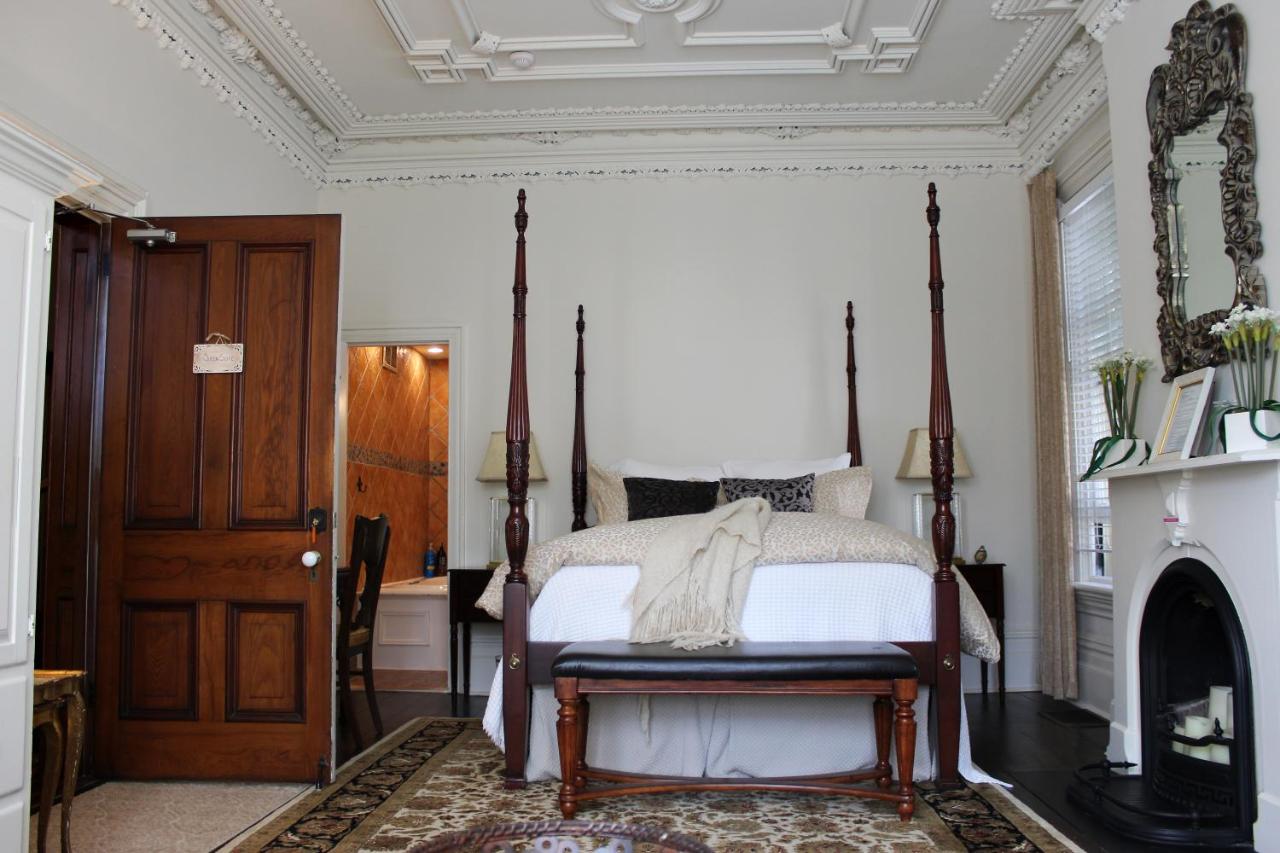 Chambre Lit Queen-Size avec Baignoire Spa